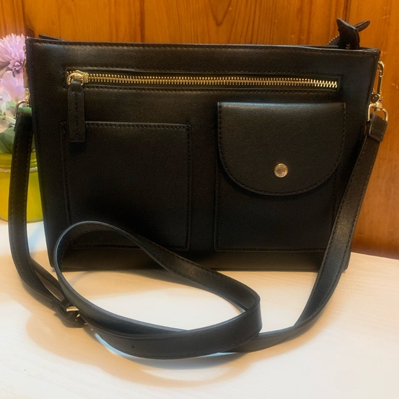 Steve Madden Black Crossbody Bag with Gold Accents - Picture 1 of 16